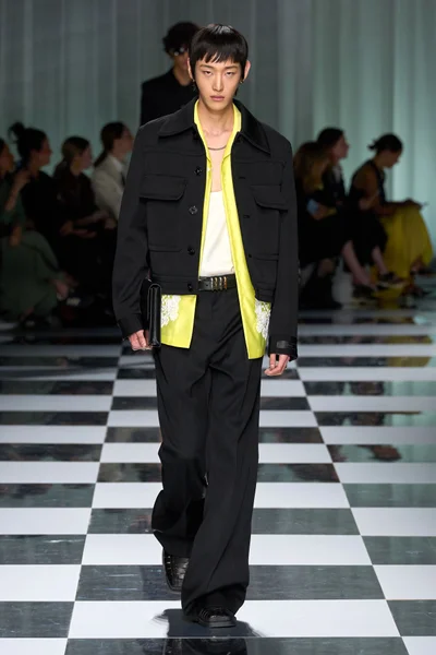 Look 59